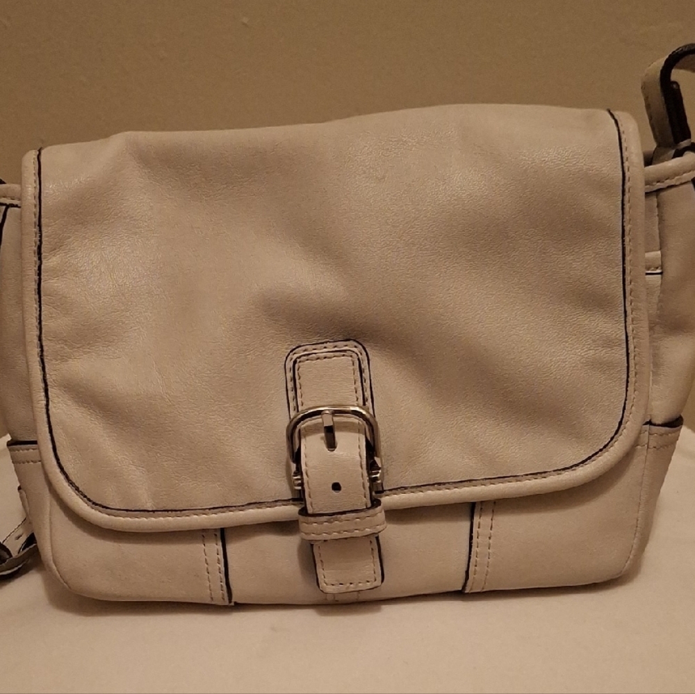 Coach Vintage  Cream Leather Crossbody Bag